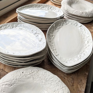 Assiette ovale porcelaine...