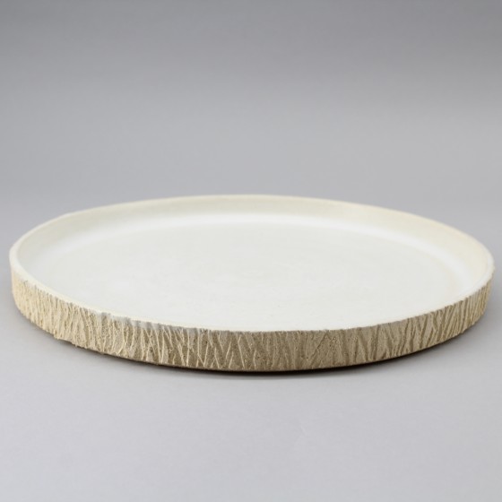 Assiette plate bord droit