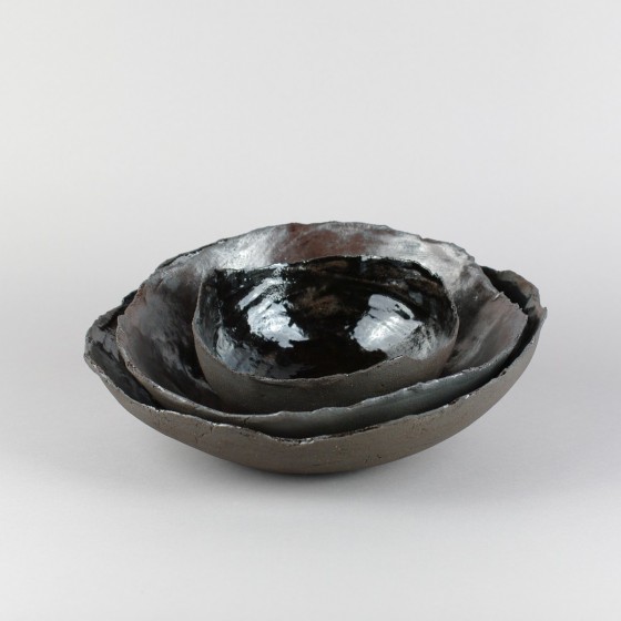 Black presentation bowl Black presentation bowl