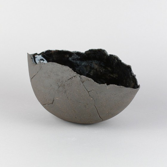 Black oval " eggshell " bowl