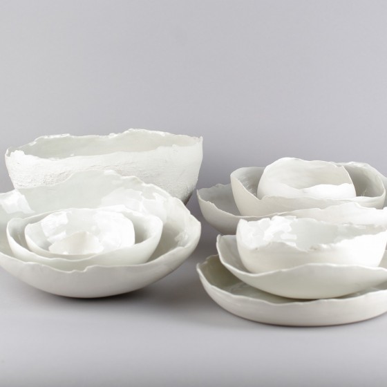 Shallow porcelain bowl Shallow porcelain bowl